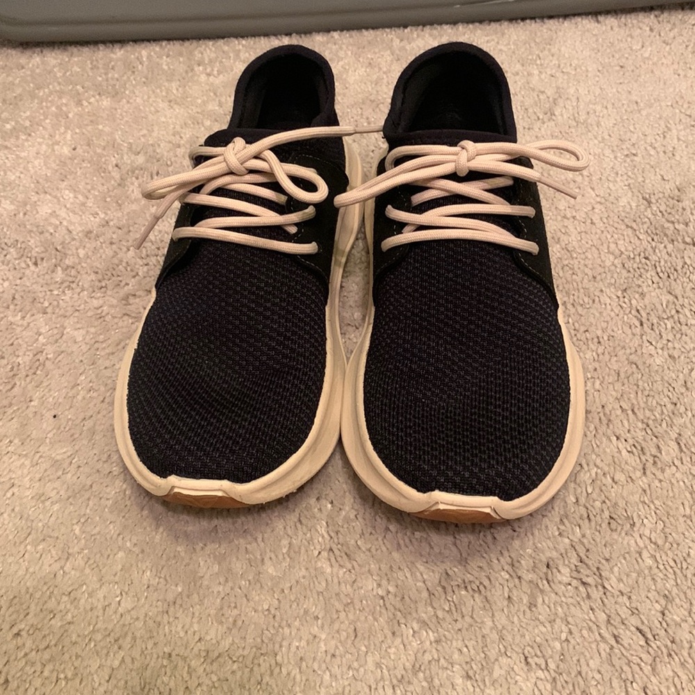 Vessi black waterproof everyday classic shoes. Size 6.